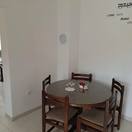 Apartments And Rooms Niki 2 Kaštela Zewnętrze zdjęcie