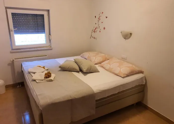 Apartments And Rooms Niki 2