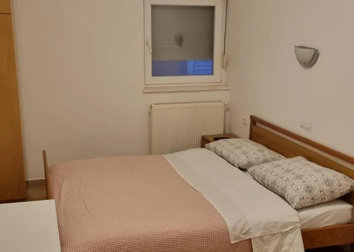 Apartments And Rooms Niki 2