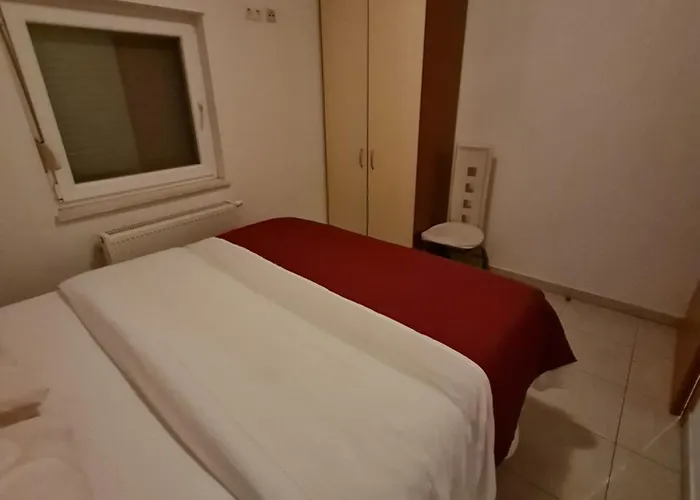 Apartments And Rooms Niki 2