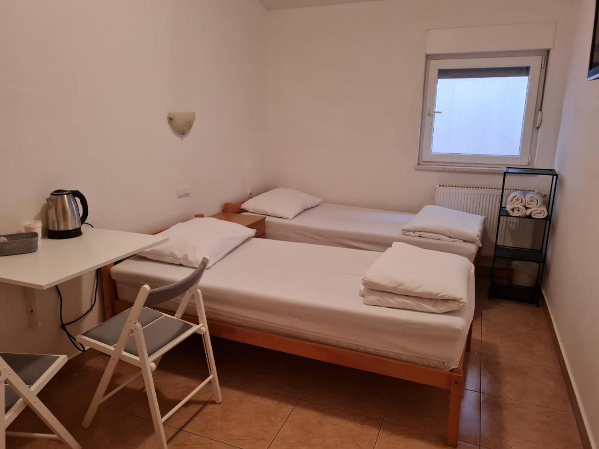 Apartments And Rooms Niki 2 *