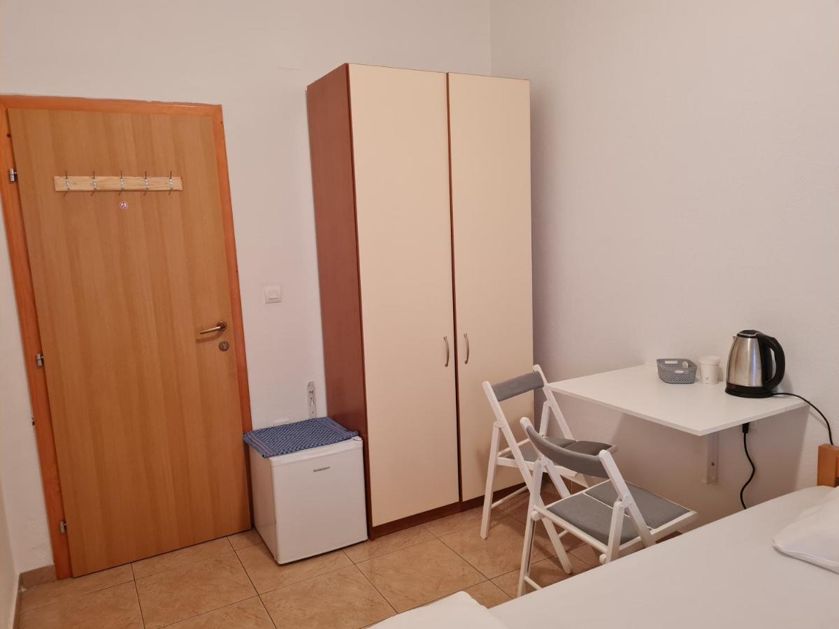 Apartments And Rooms Niki 2 Kastela