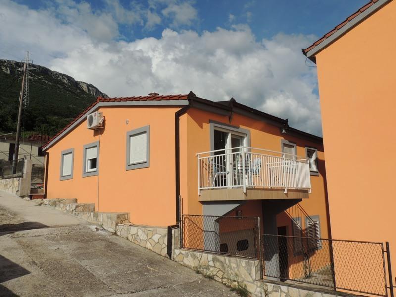 Apartments And Rooms Niki 2