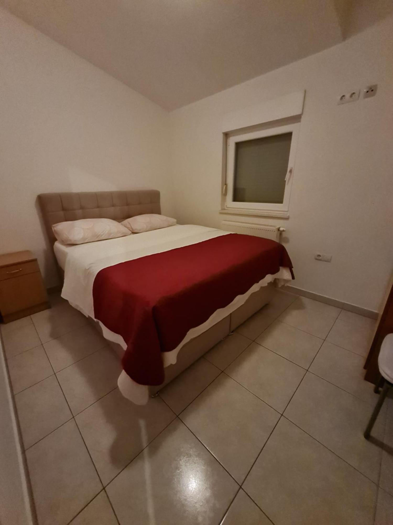 Apartments And Rooms Niki 2 Apartment Kastela